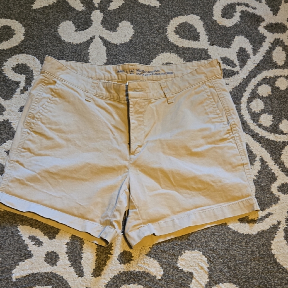 GAP Girlfriend 5" Shorts